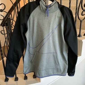 Nike dry fit hooded sweatshirt